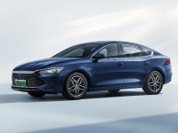 油电同价 颠覆燃油 秦PLUS DM-i 2023冠军版9.98万元起