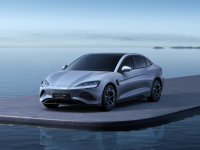 新能源汽车销量哪家强？还得看它们！