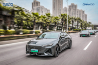 AI节能续航超1000公里！长安UNI-V/K智电iDD开启预售！