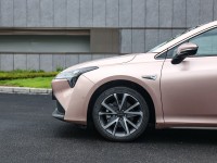 开太慢也不行！电车到底该怎么开才最省电？