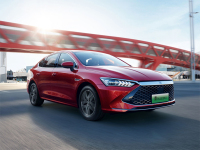 5天订单破2.5万！国内一哥放狠招，锁定年度家轿王？