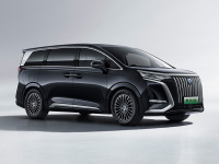 6.9s破百+7个屏+2个快充口！这中国豪华MPV丰田看了都惊呆！