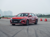 售价10.79万元 奕炫MAX新增车型上市