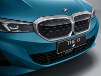 造了几十上百年车的巨头们 怎么就被它们打趴了呢？