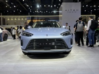 辅助驾驶能力提升 问界M5智驾版亮相上海车展