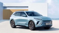 别克奥特能平台的首款纯电车型——别克E5,20万级别,有620km长续航,有双电机四驱