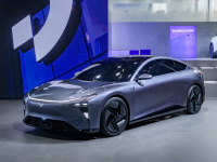 把电车当机器人做，这款新能源轿跑SUV有多科幻