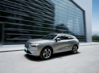 价格杀疯了！摩卡插混版大变身 能PK理想？