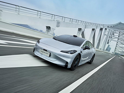 昊铂超充到家，彻底解决家门口的补能难题