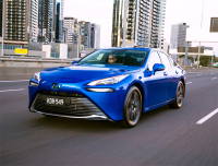 丰田亮牌！2030年卖350万辆纯电车 技术绝了