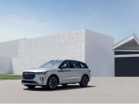 全新一代林肯航海家Nautilus混动版澎湃上市