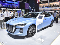 销量前十里唯一国产中级桥车，红旗H5 2024款上市