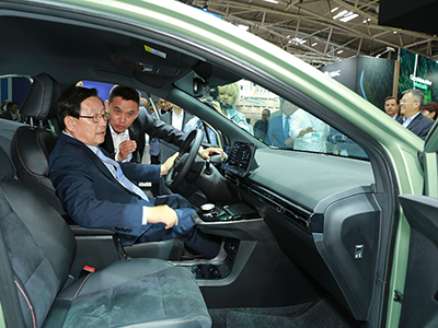 上汽MG4 EV携手MG Cyberster慕尼黑车展掀起中国电动风暴