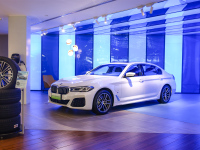 纯电续航103km 新宝马5系插混动力曝光