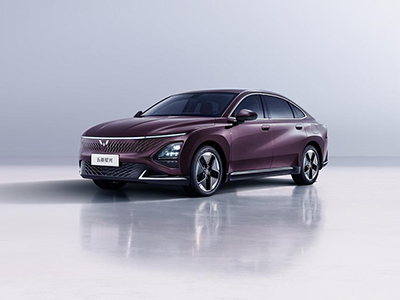 五菱首款家轿五菱星光外观曝光，6款车色可选！