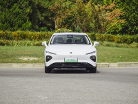 舒适性非常喜人，续航600km+ 实拍体验荣威D7 EV！