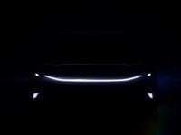 极越今日正式上市！35.6英寸中控屏+8295芯片！