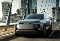 史上迭代最快一次！全新“陆巡”官图发布 赶紧引入燃油版？