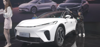 不到20万就能入手中大型轿跑SUV！ 车展实拍飞凡R7
