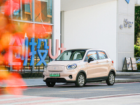 4.99万起步的五门纯电小车“卷王” 冬日通勤大揭秘？
