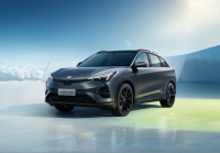 极狐阿尔法T5开启预售，15.58万元起，带来家庭全场景友好