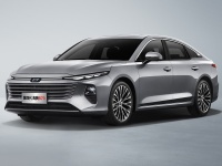 全系2.0T配置拉满！这自主轿车堪称油车王炸！