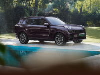 理想L8的强敌！这领克新车超5米，浑身高科技！