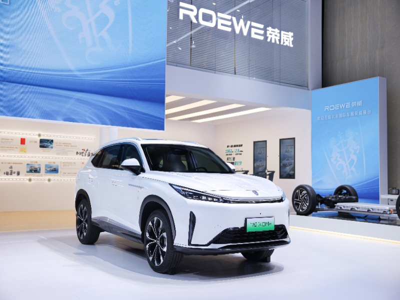 打响“荣卷风”第二战!“12万级最强混动SUV”荣威D5X DMH开启预售