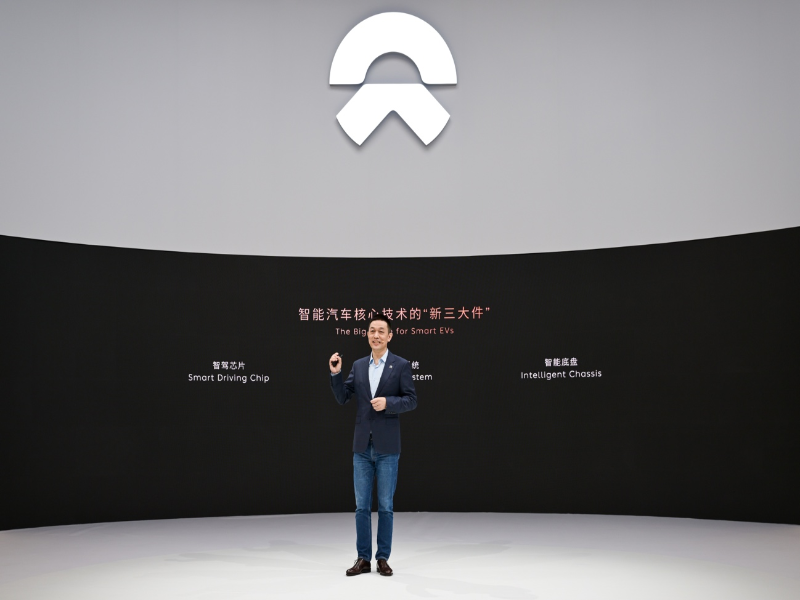 蔚来公司三大品牌齐聚2025上海车展 李斌提出智能汽车“新三大件”