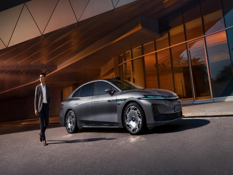 华为赋能VS传统豪华，昊铂A800与奥迪A6L核心实力对决