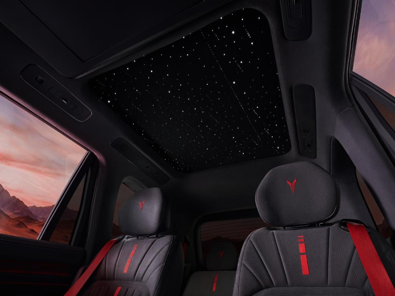 中国高端智驾迎来破局者：岚图泰山重塑50万级旗舰SUV价值法则