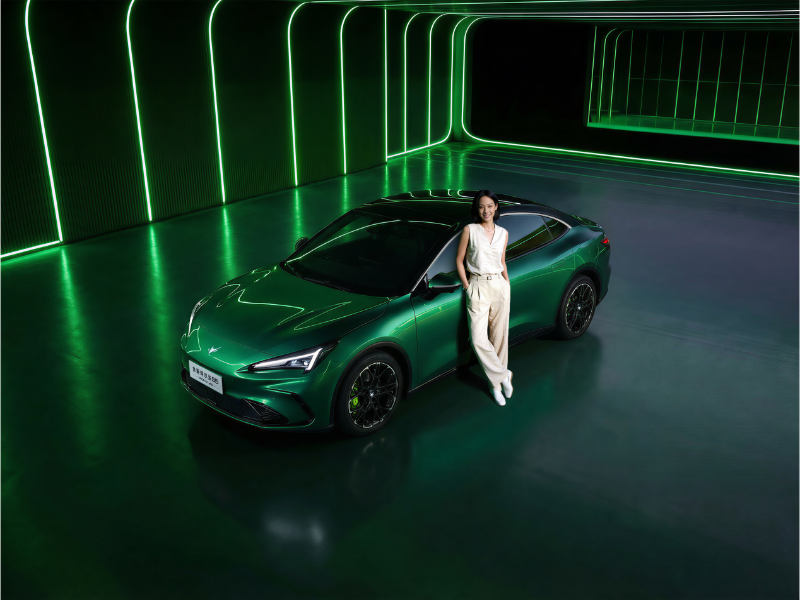 首个全场景AI发布会被极狐抢先了，全新阿尔法S5上市补贴价9.98万起