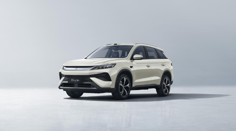 宋Pro DM-i飞驰版引领220km插混SUV进入9万级，限时9.99万起