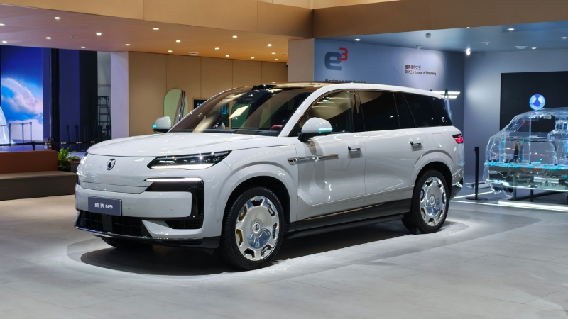 北京车展直击 腾势N9闪充版重新定义豪华旗舰SUV