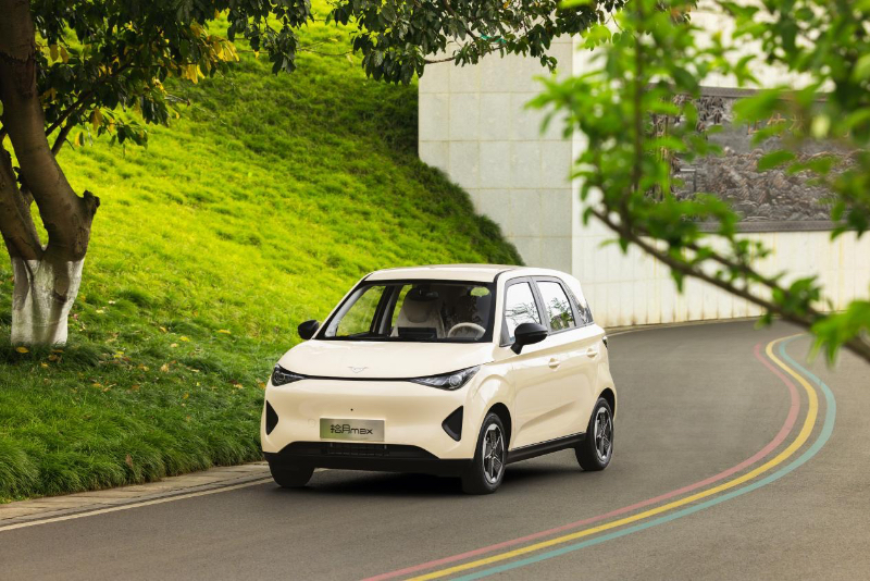 凯翼拾月max正式上市，售4.79万起限时享至高万元超级礼包