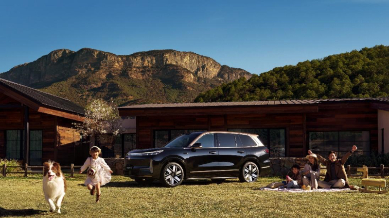 吉利银河M9黑金智曜版正式登场，限时先享指导价25.98万元