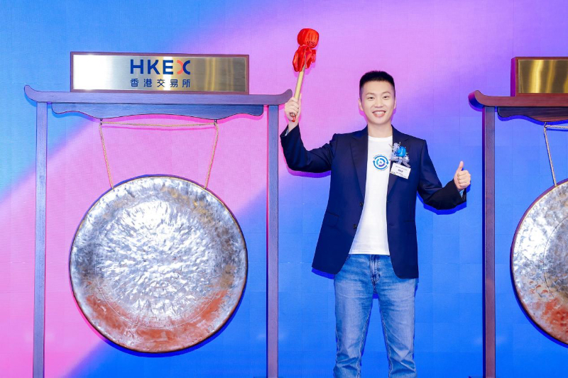 物理AI第一股Momenta成为“全球长线的共同选择”：获全球主权与长线基金“疯抢”，认购超额44倍