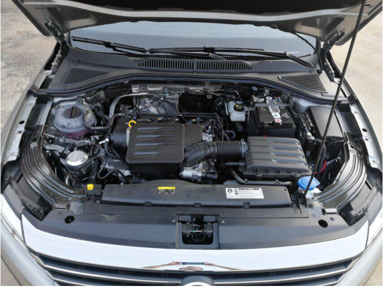 用车小技巧#今年三月底 喜提18款新朗逸plus 锋芒银1.